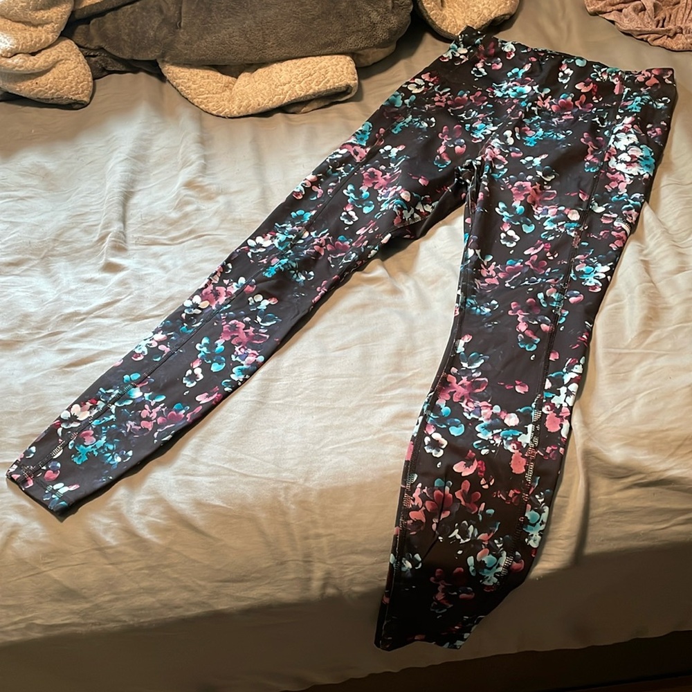 Avia Black Flower Print Full Length Athletic Leggings